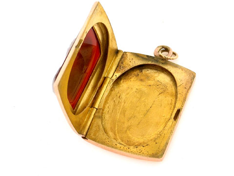 Photo Gallery pendant with Cameo Photo Gallery pendant with Cameo